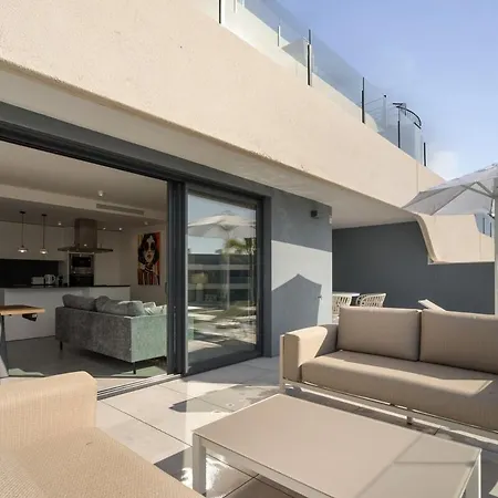 Daire Serene Retreat With Sea Views Near Estepona-rdr469 *