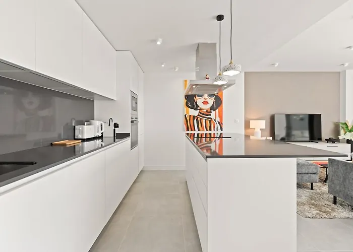 Serene Retreat With Sea Views Near Estepona-rdr469 *